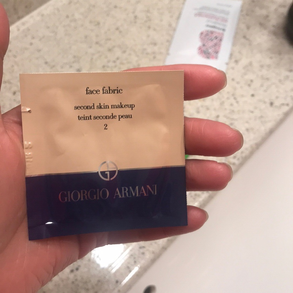 ⚡️FINAL PRICE⚡️ Giorgio Armani face fabric color 2 sample packet